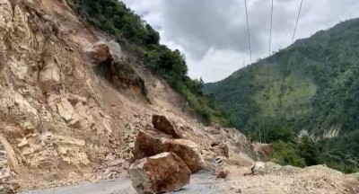  निरन्तरको पहिरोका कारण कालीगण्डकी करिडोर अवरुद्ध 